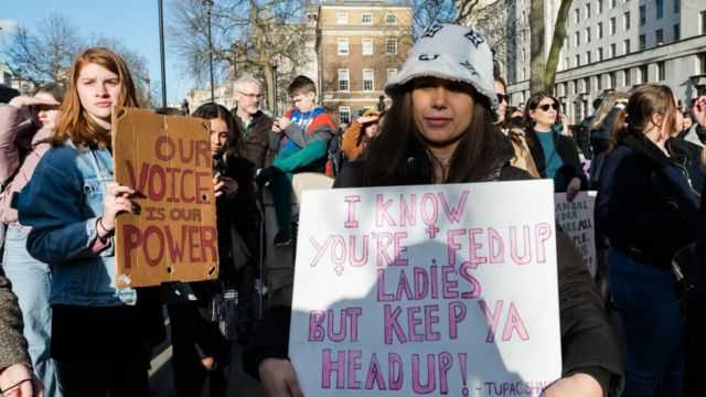 Một cuộc biểu tình diễn ra vào ngày 18/1/2020 tại London, Anh. Đây là một phần của các cuộc biểu tình chống bất bình đẳng toàn cầu, diễn ra ở hơn 30 quốc gia trên thế giới.