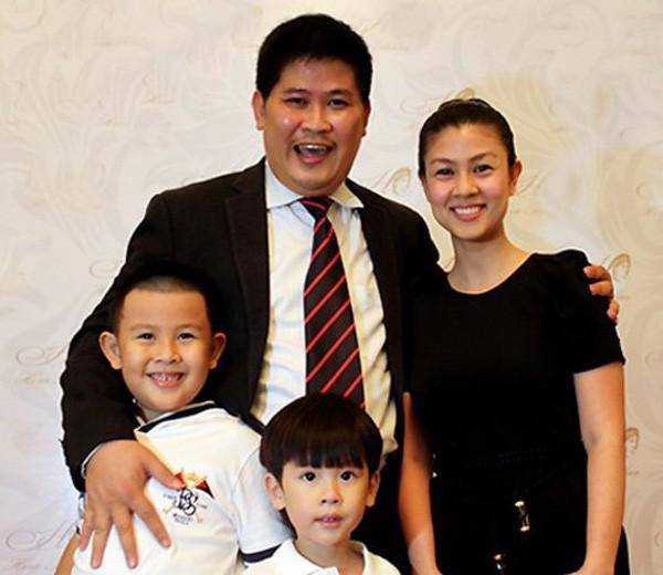 Gia đình Phước Sang nhiều năm trước.