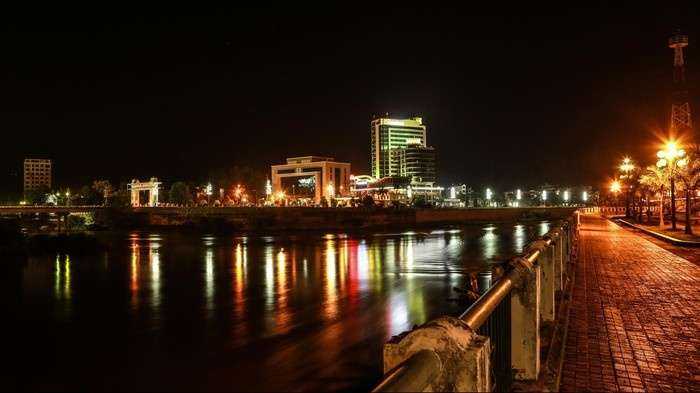 Thành phố Lào Cai trong đêm