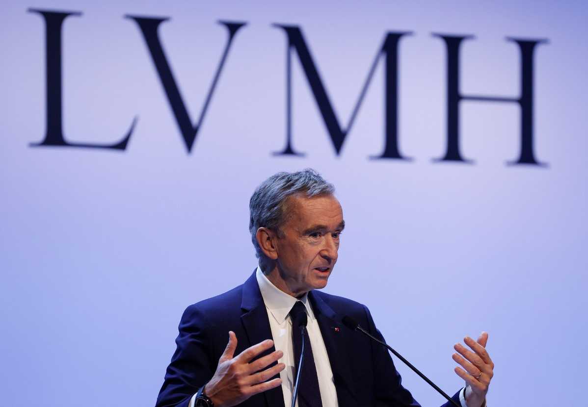 Tiếp theo là Bernard Arnault, ông chủ LHMH, đứng thứ 2 với khối tài sản trị giá 107 tỉ USD. Ảnh: China Daily