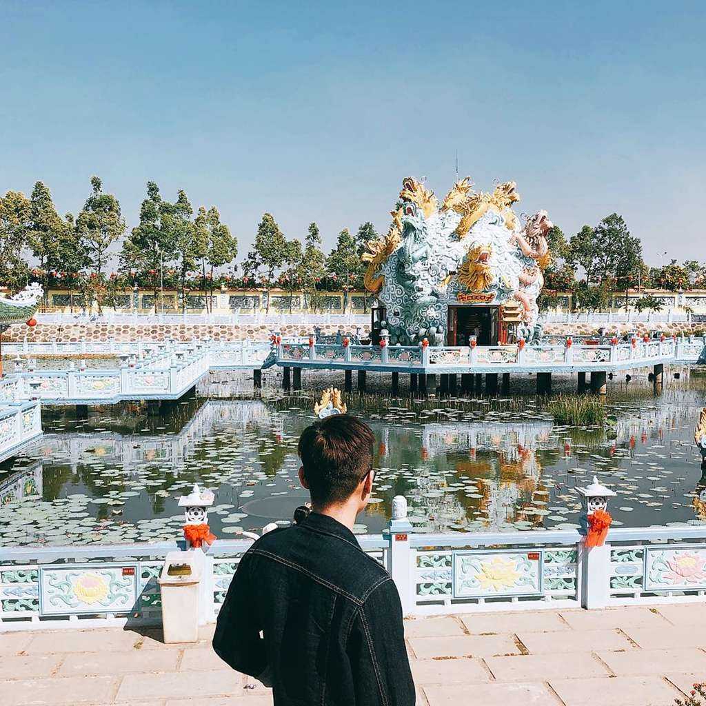 TOP 6 ngôi chùa nổi tiếng ở Châu Đốc, An Giang đẹp tựa chốn "bồng lai tiên cảnh"