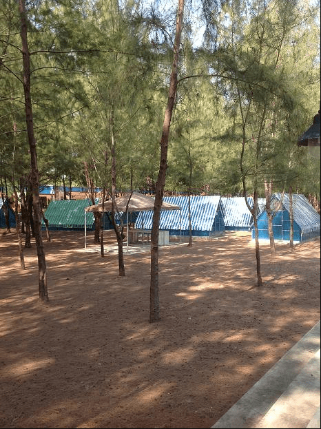 Khu cắm trại của làng du lịch Chí Linh