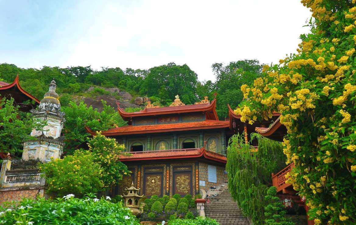 Vãn cảnh Chùa Hang (Phước Điền Tự) - Ngôi chùa tuyệt đẹp ở An Giang