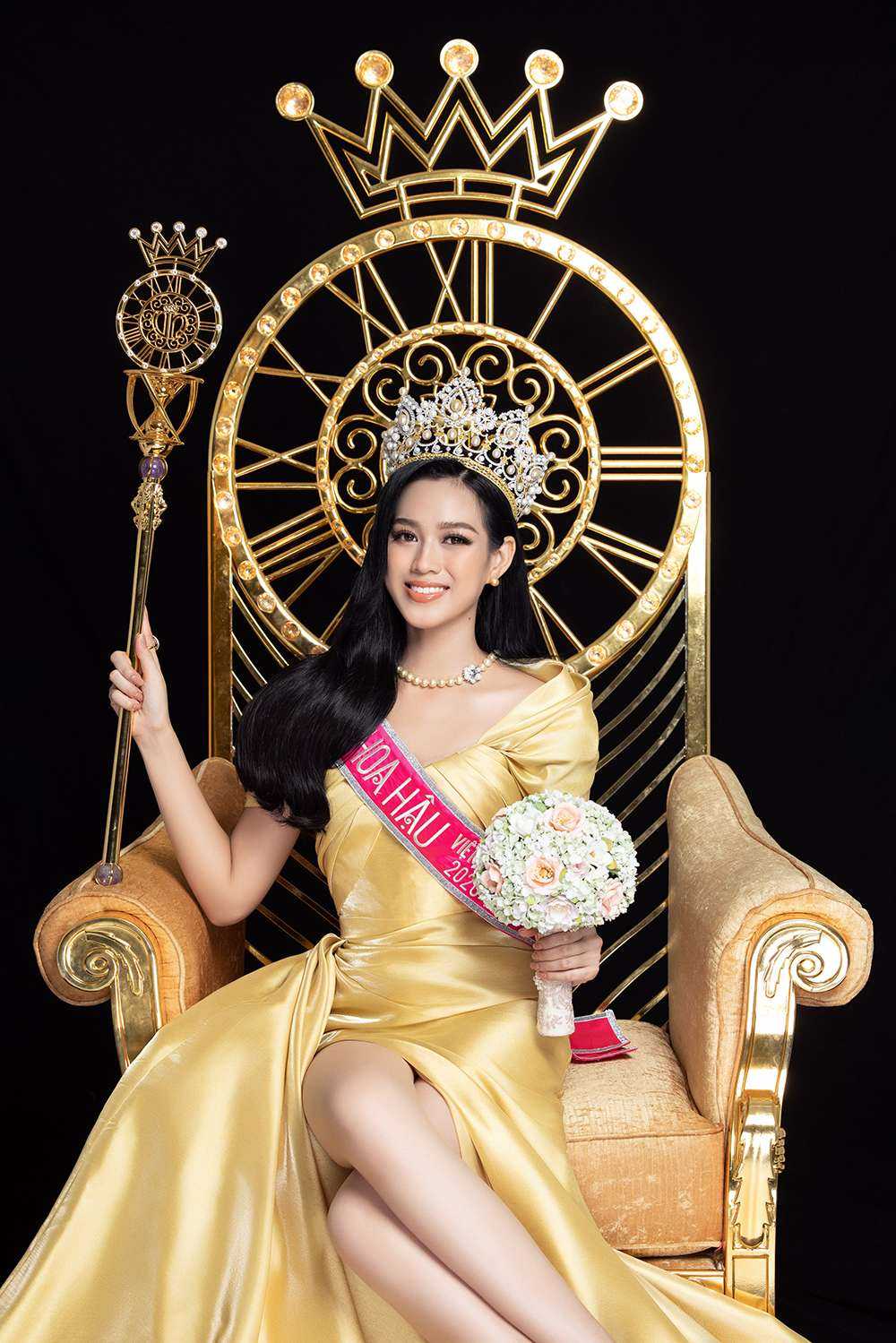 Nhan sắc ngày càng 'thăng hạng' của Top 3 Hoa hậu Việt Nam 2020 sau 1 tháng đăng quang ảnh 3