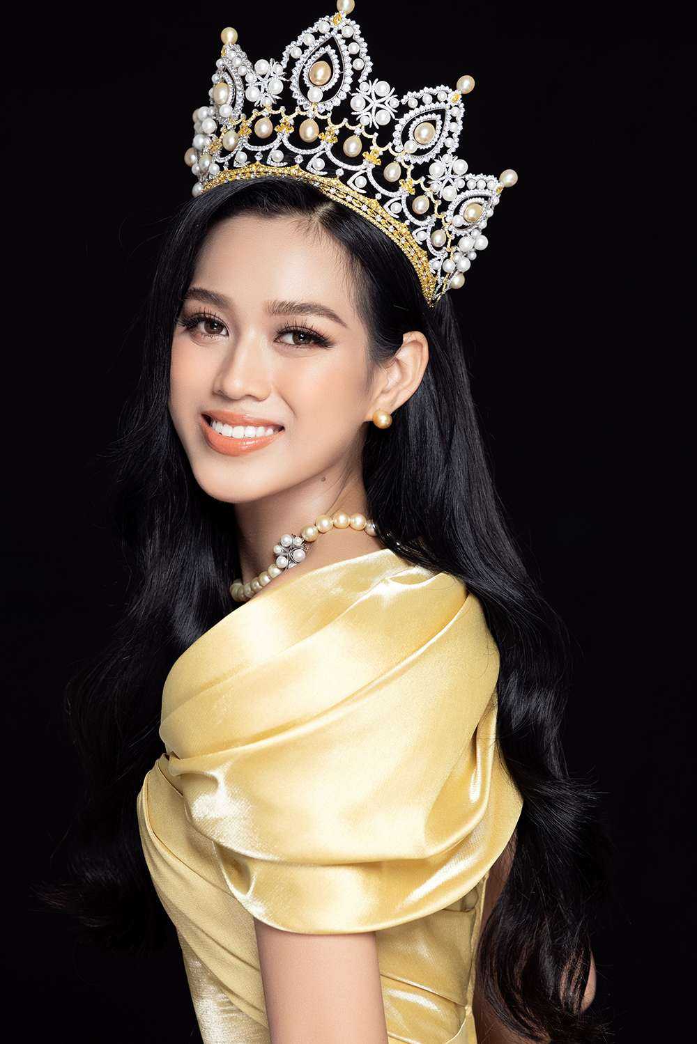 Nhan sắc ngày càng 'thăng hạng' của Top 3 Hoa hậu Việt Nam 2020 sau 1 tháng đăng quang ảnh 5