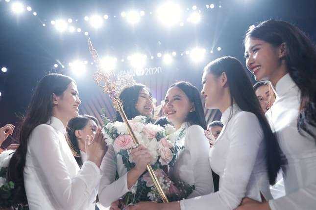 Toàn cảnh đêm Chung kết Hoa hậu Việt Nam 2020 qua những hình ảnh ấn tượng ảnh 13