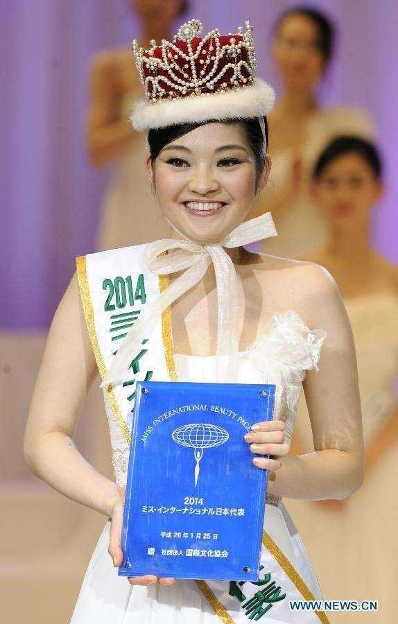 Loạt Hoa hậu châu Á xấu đi vào lịch sử: Người đôi mươi mà trông như bà cô U50, kẻ bị chê nhan sắc đáng sợ đến mức kinh dị - Hình 19