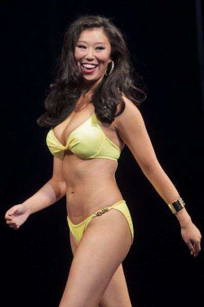Loạt Hoa hậu châu Á xấu đi vào lịch sử: Người đôi mươi mà trông như bà cô U50, kẻ bị chê nhan sắc đáng sợ đến mức kinh dị - Hình 11