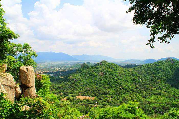 Khám phá vùng Bảy Núi An Giang - Núi Cô Tô mang vẻ đẹp hoang sơ