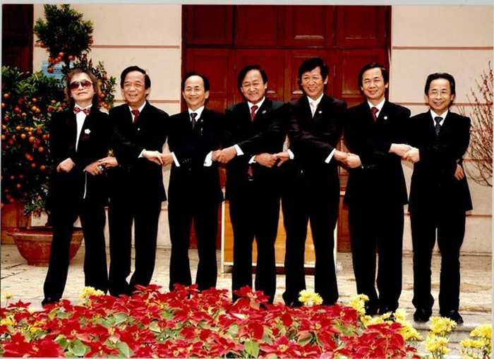 10 gia tộc giàu có, danh giá bậc nhất Việt Nam: Khối tài sản hàng tỷ đô, chiếm lĩnh nhiều lĩnh vực kinh tế - xã hội - Ảnh 3.