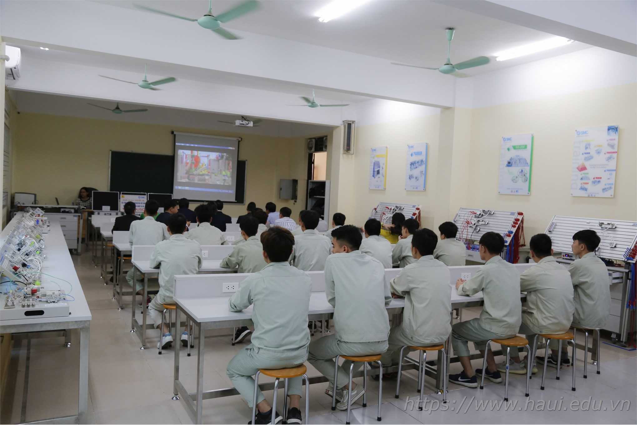 Đại học Công nghiệp Hà Nội tuyển sinh năm 2020