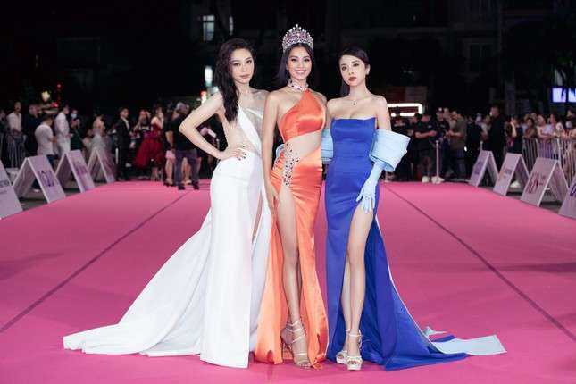 Toàn cảnh đêm Chung kết Hoa hậu Việt Nam 2020 qua những hình ảnh ấn tượng ảnh 2