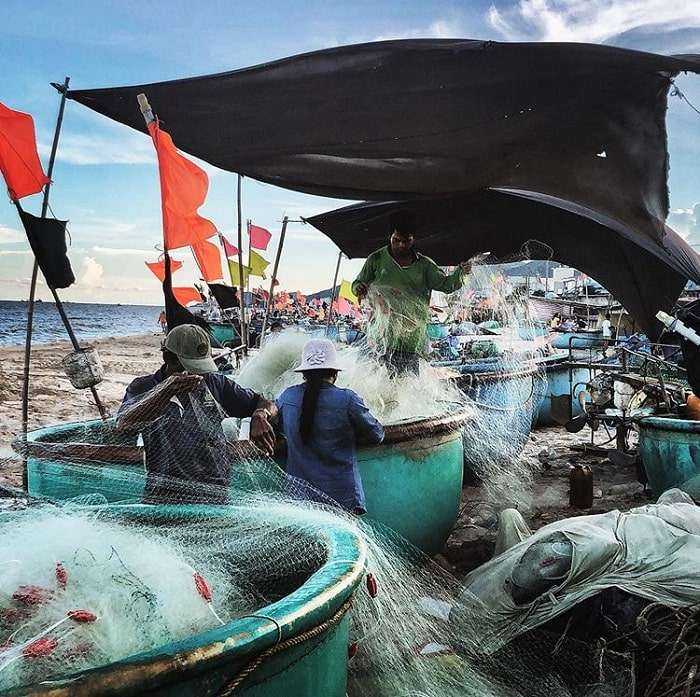người dân chài lao động - nét đẹp tại biển Phước Hải Vũng Tàu