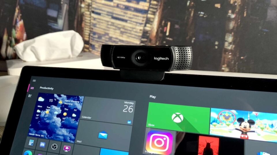 Webcam là gì? Công dụng tuyệt vời của webcam mà bạn nên biết